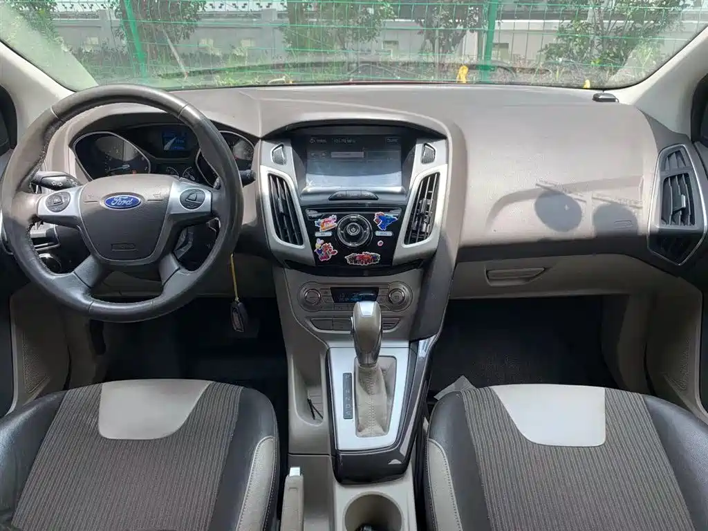 Ford Focus 2013 2012 Hatchback 1.6L Automatic Trend