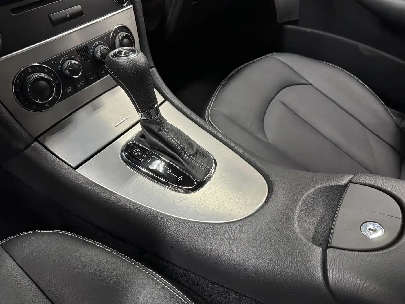 Mercedes-Benz CLK-Class 2006 CLK 280 Coupe фото 11