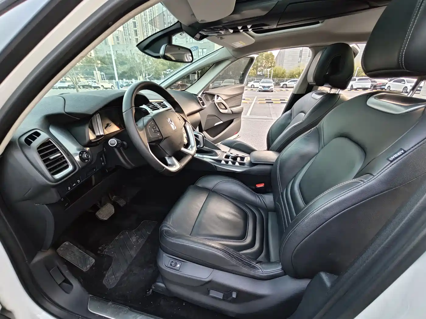 DS 5 2014 1.6T Luxury THP160 фото 9