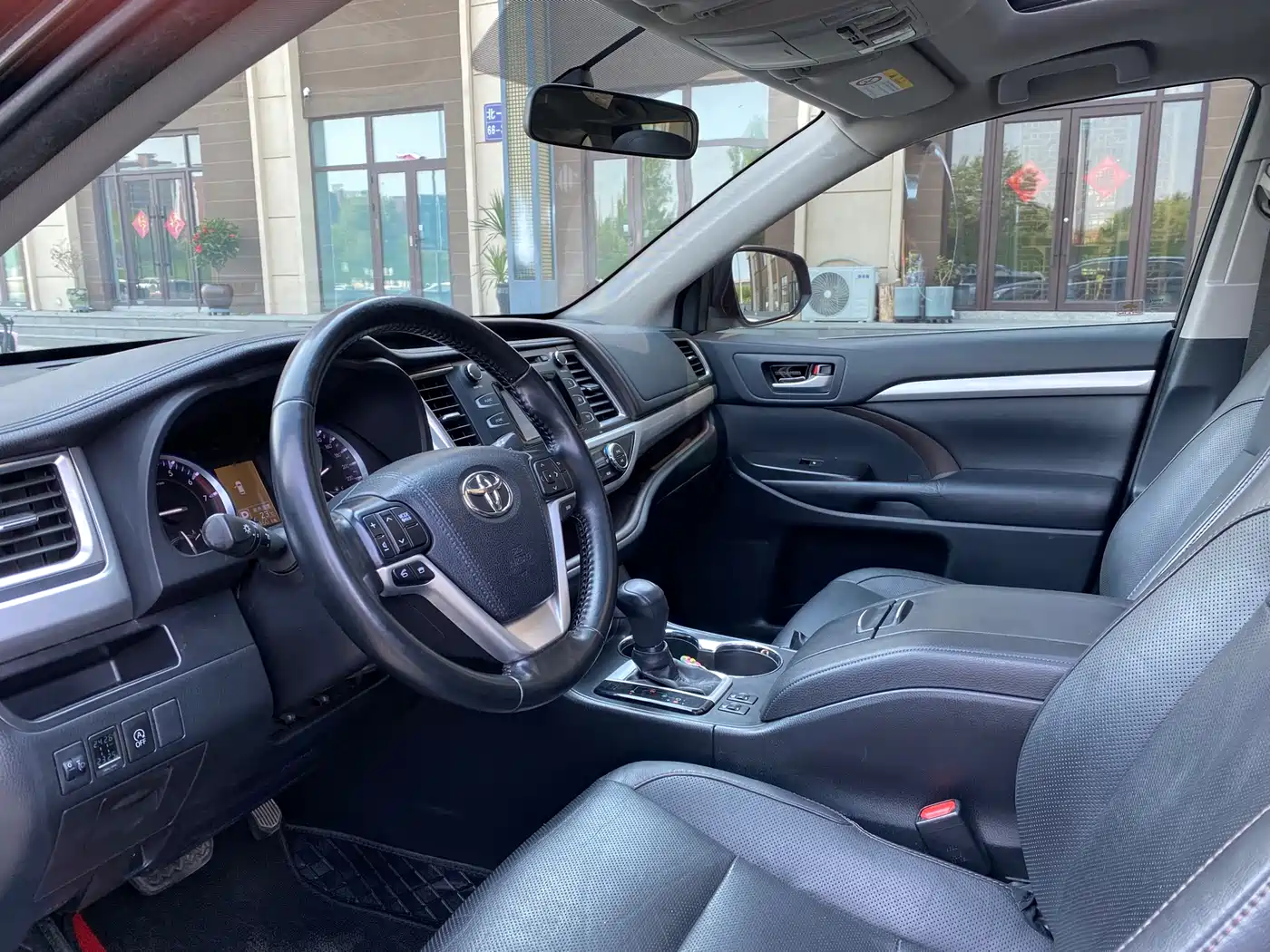 Toyota Highlander 2015 2.0T AWD Luxury Edition 7-seater фото 4
