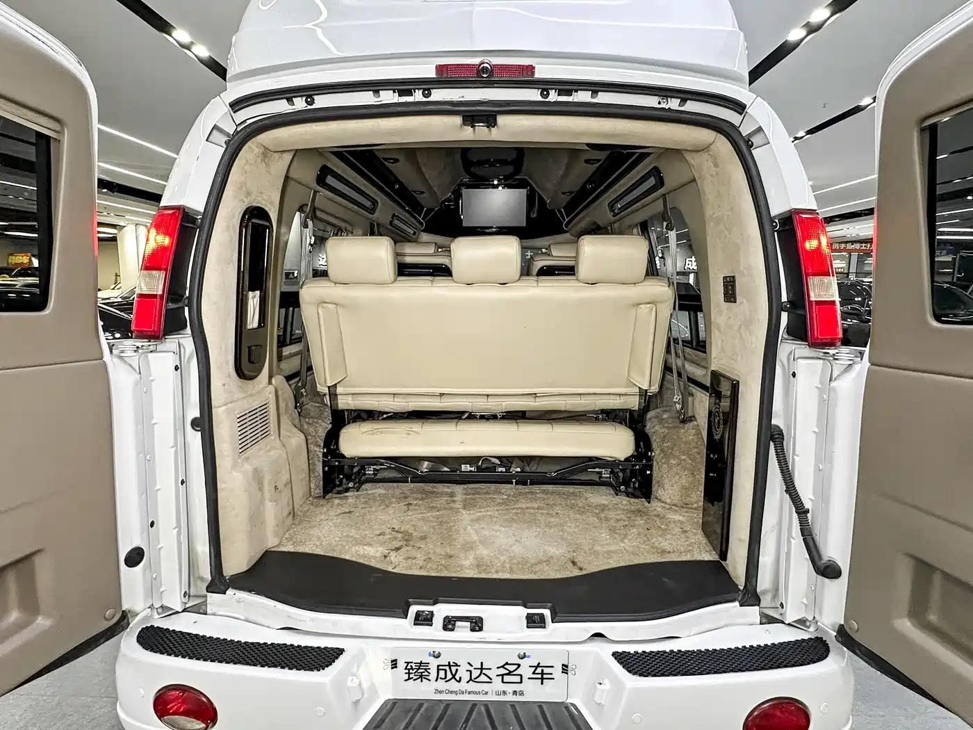 GMC Savana 2016 2012 6.0L Leader Classic Edition