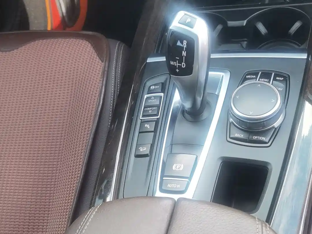 BMW X5 (Import) 2017 xDrive28i фото 12