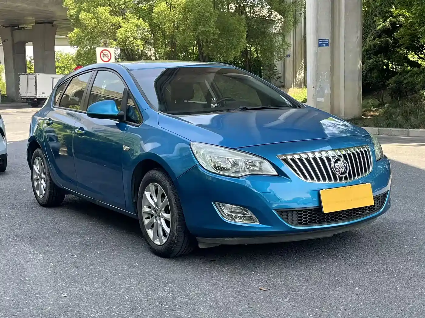 Buick Excelle 2014 XT 1.6L Automatic Fashion фото 3