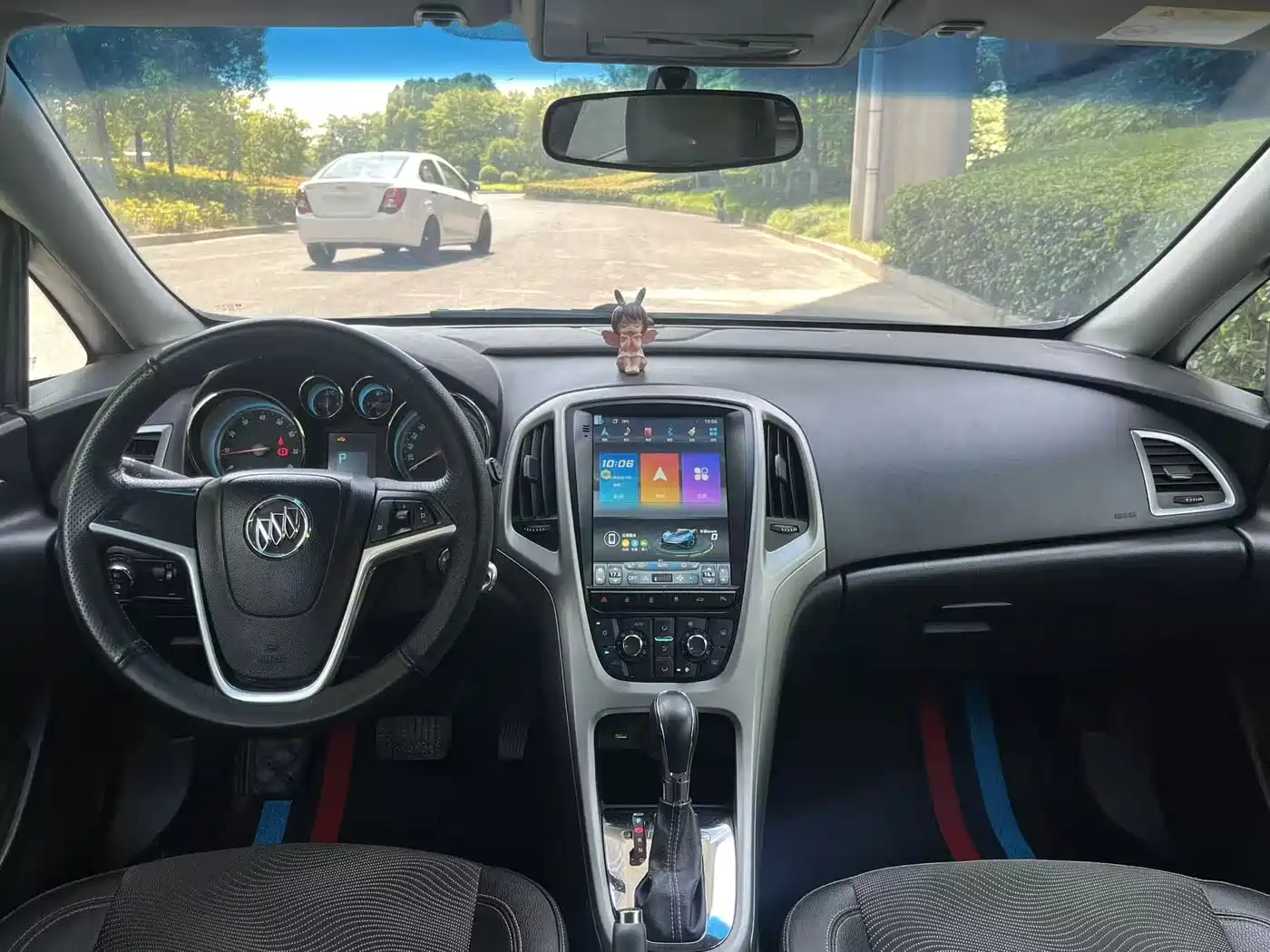 Buick Excelle 2014 XT 1.6L Automatic Fashion фото 9