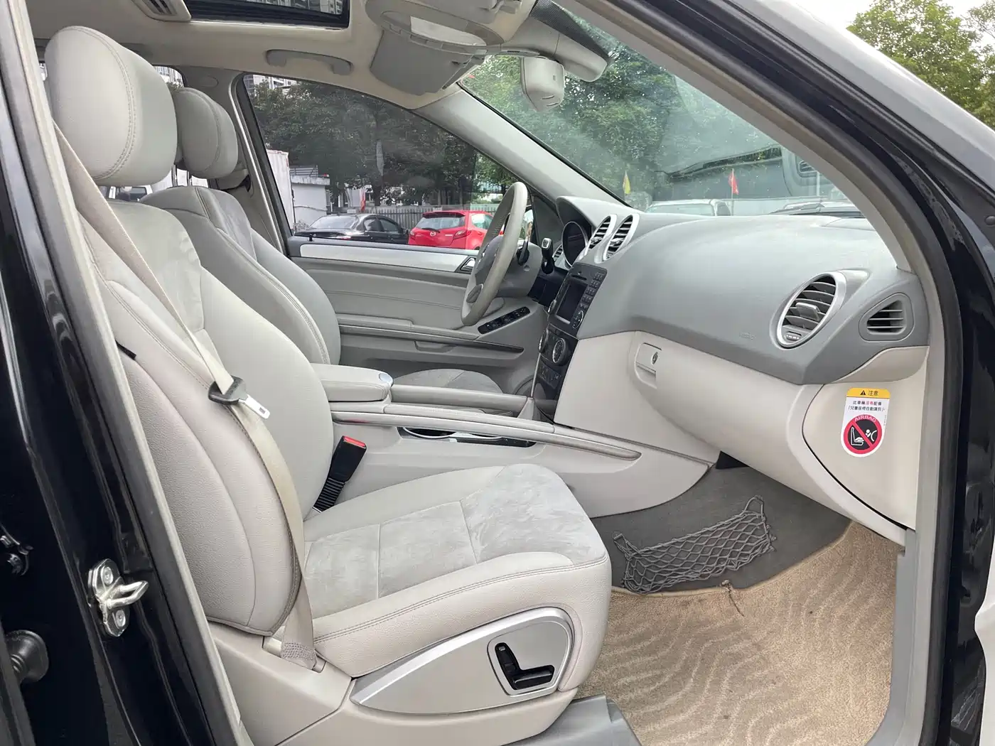 Mercedes-Benz M-Class 2010 ML 300 4MATIC фото 11