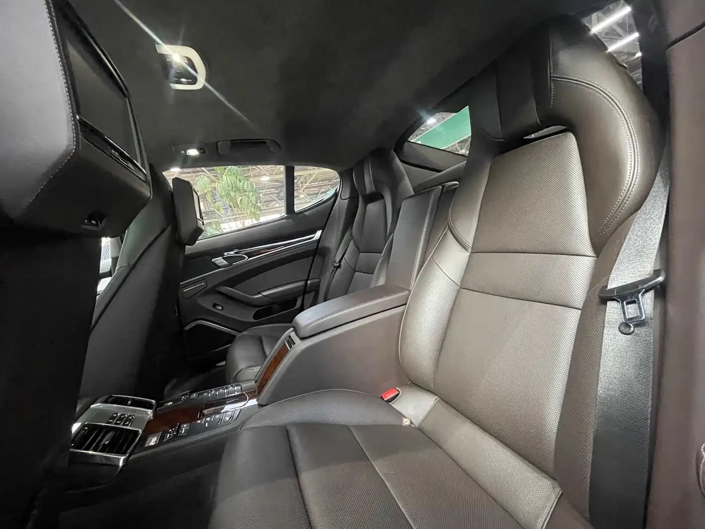 Porsche Panamera 2010 Porsche Panamera Turbo 4.8T фото 6