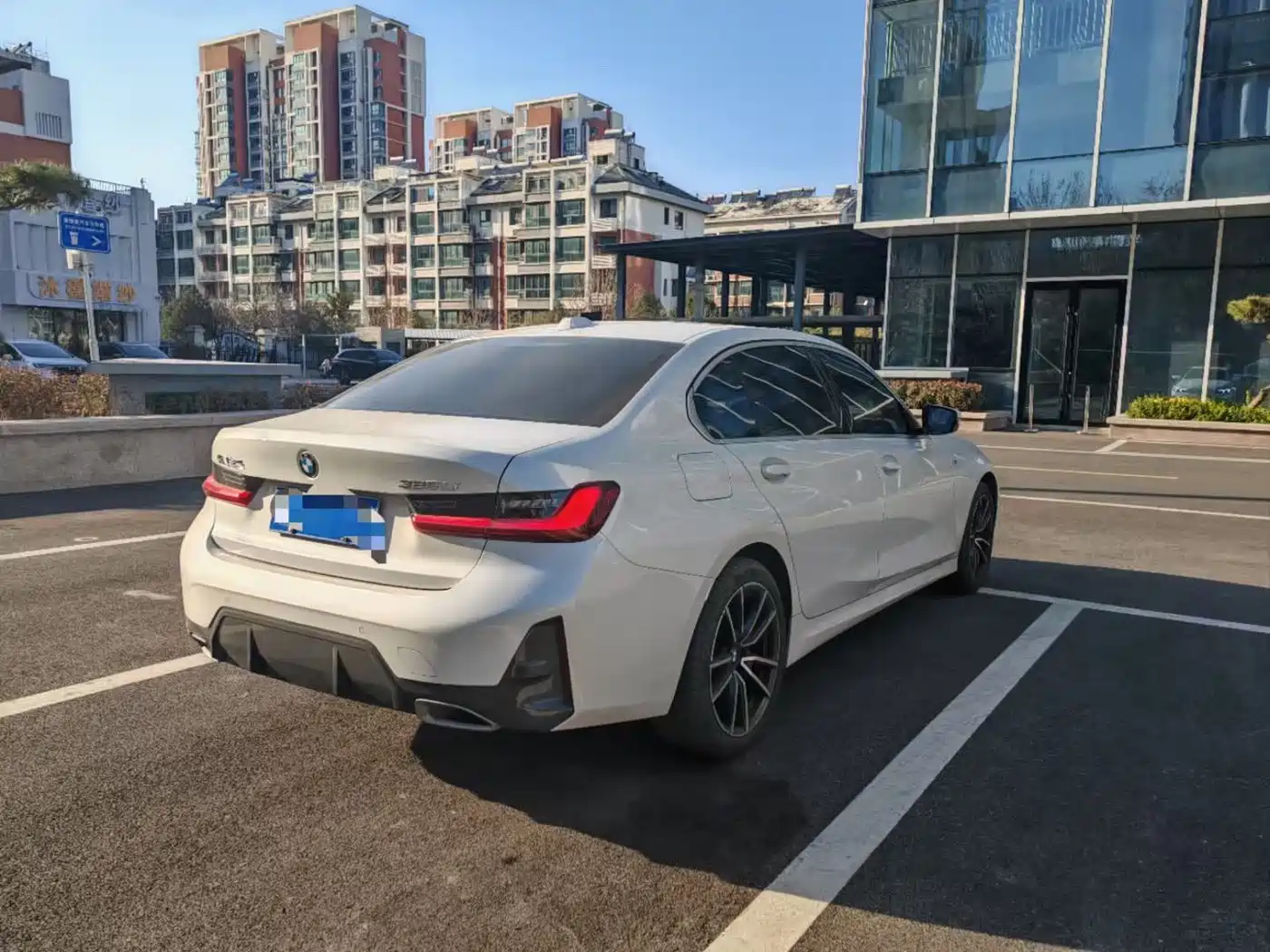 BMW 3 Series 2023 320Li M Sport Package фото 7