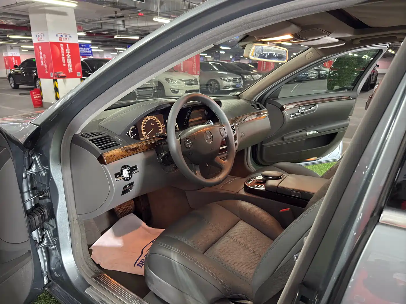 Mercedes-Benz S-Class фото 6