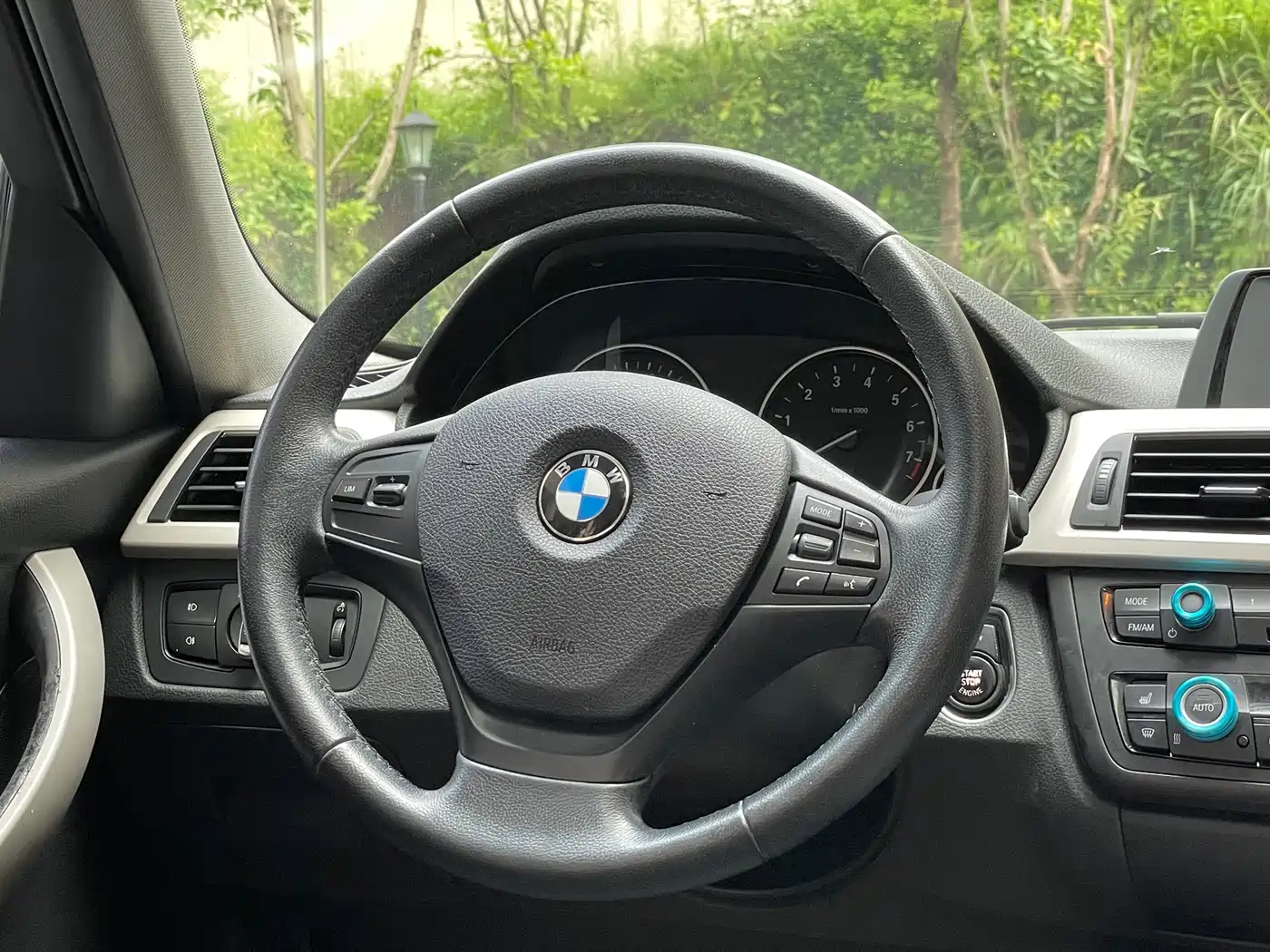 BMW 3 Series 2015 320i Super Joy Fashion фото 16