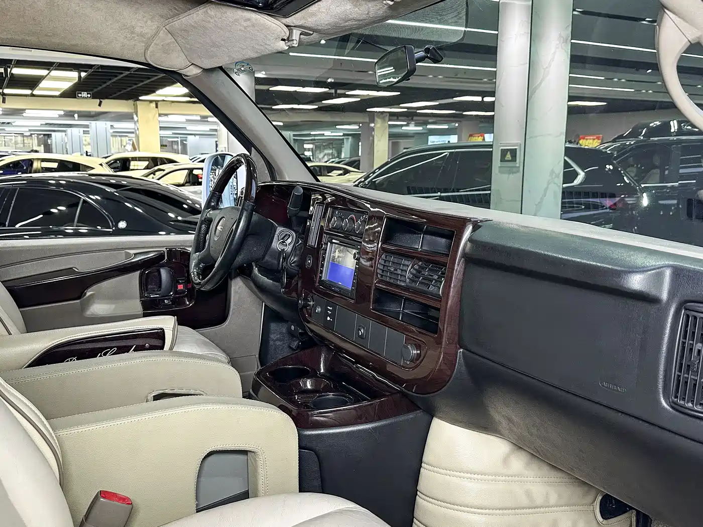 GMC Savana 2016 2012 6.0L Leader Classic Edition