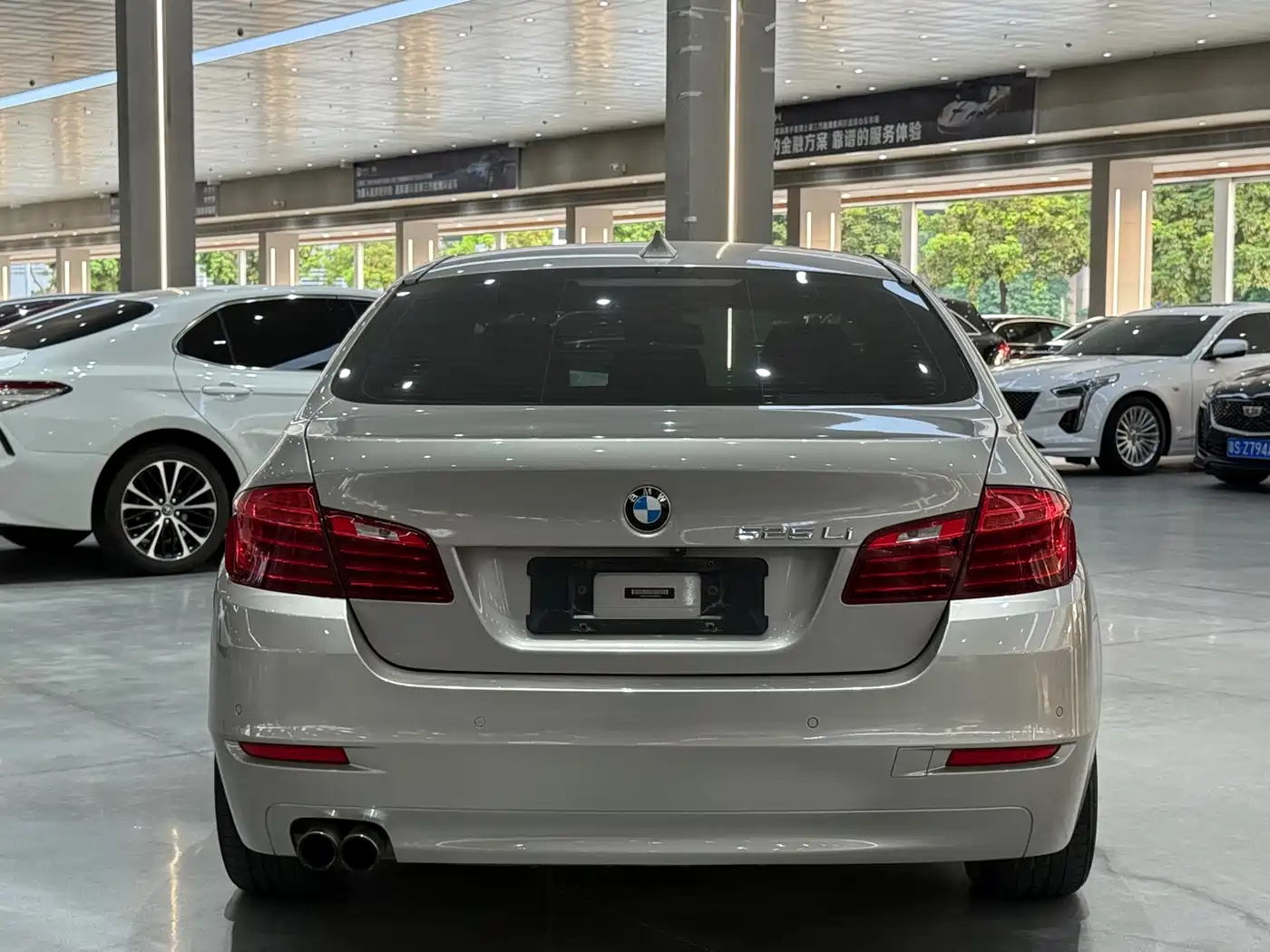 BMW 5 Series 2014 520Li Elegance фото 12