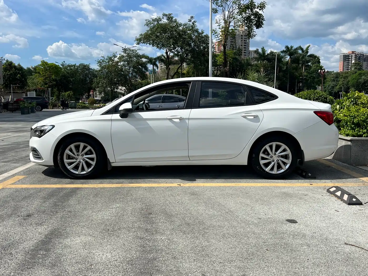Buick Verano 2018 Sedan 15S Automatic Leading фото 4