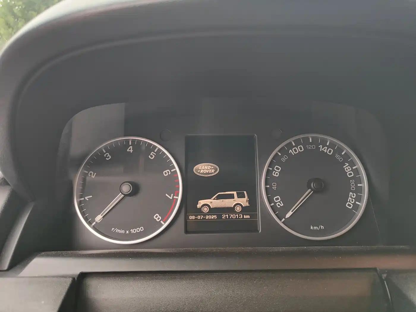 Land Rover Discovery 2016 3.0 SC V6 HSE фото 14
