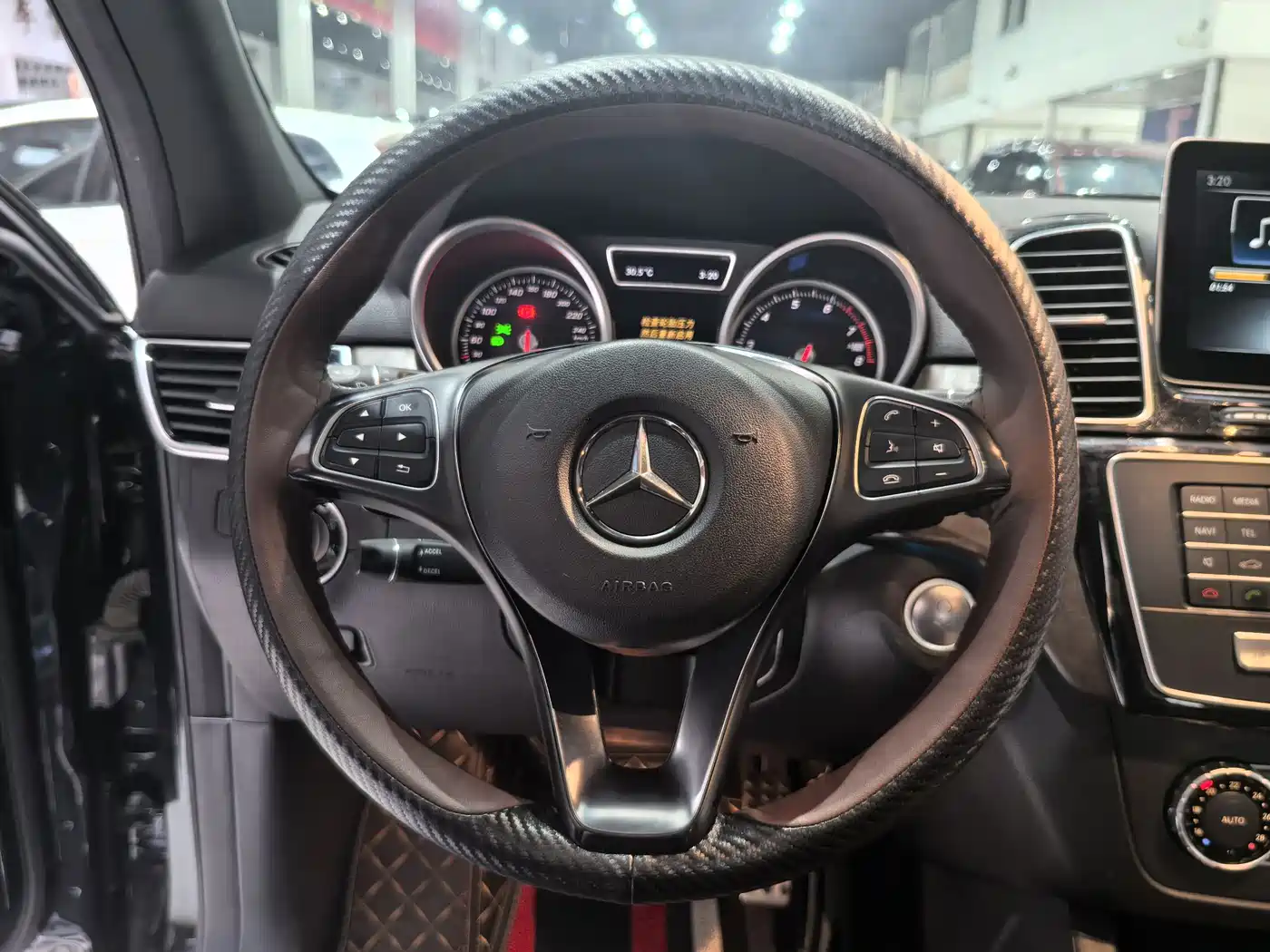 Mercedes-Benz GLE 2017 GLE 400 4MATIC фото 11