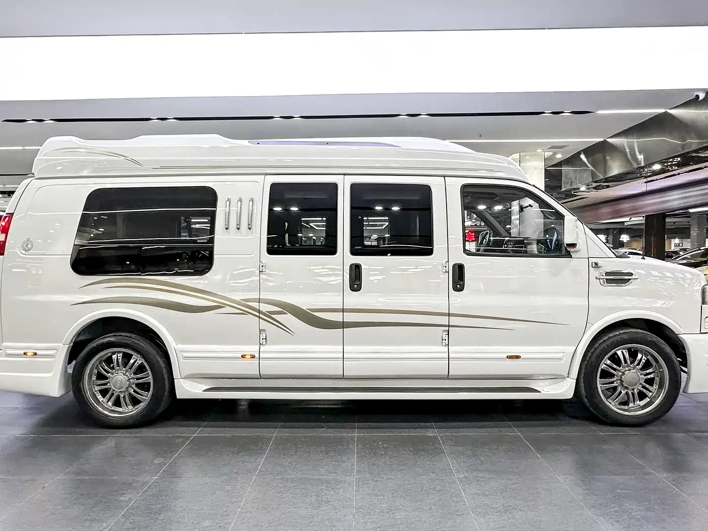 GMC Savana 2016 2012 6.0L Leader Classic Edition