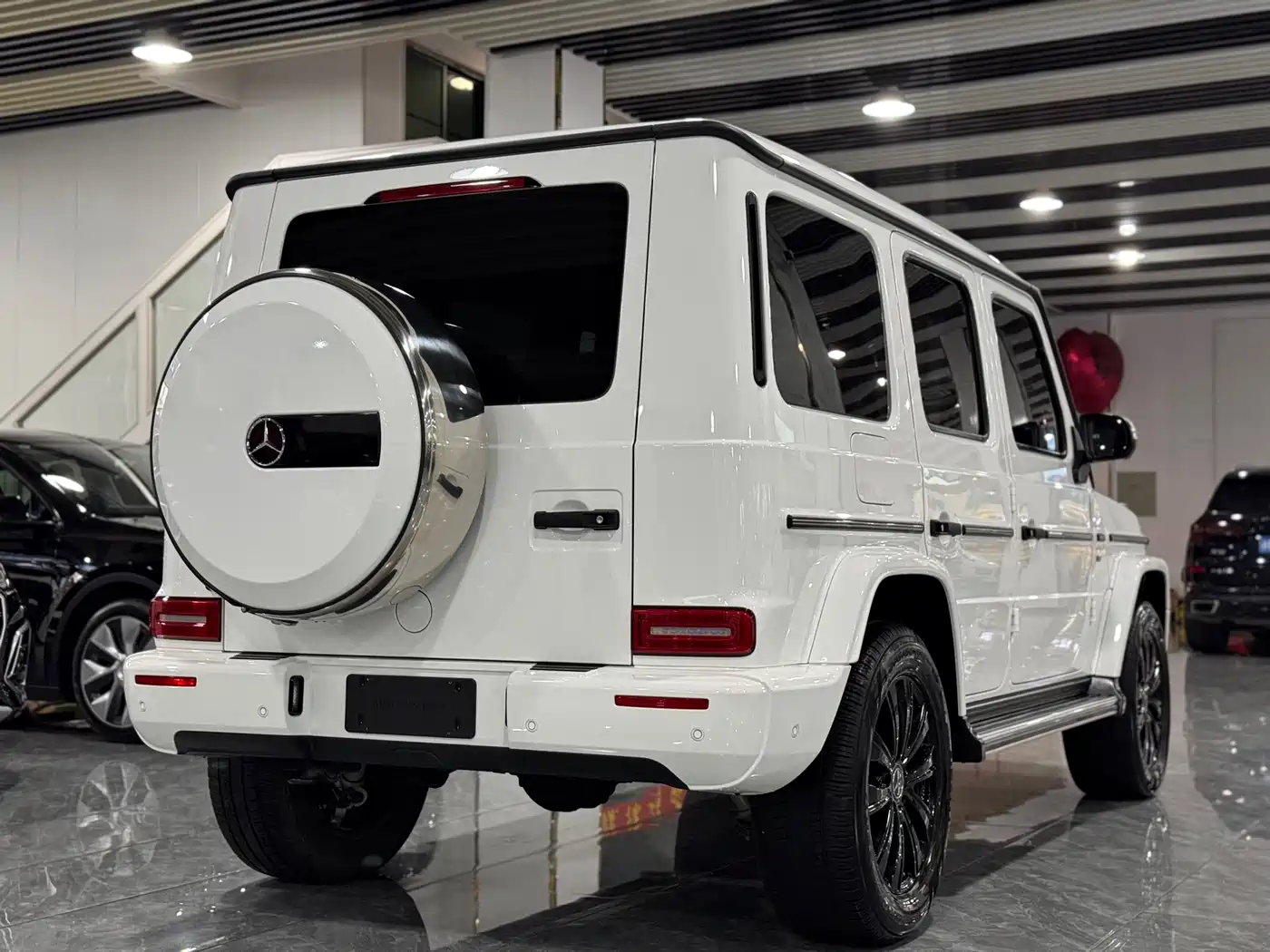 Mercedes-Benz G-Class 2023 G 500 фото 15