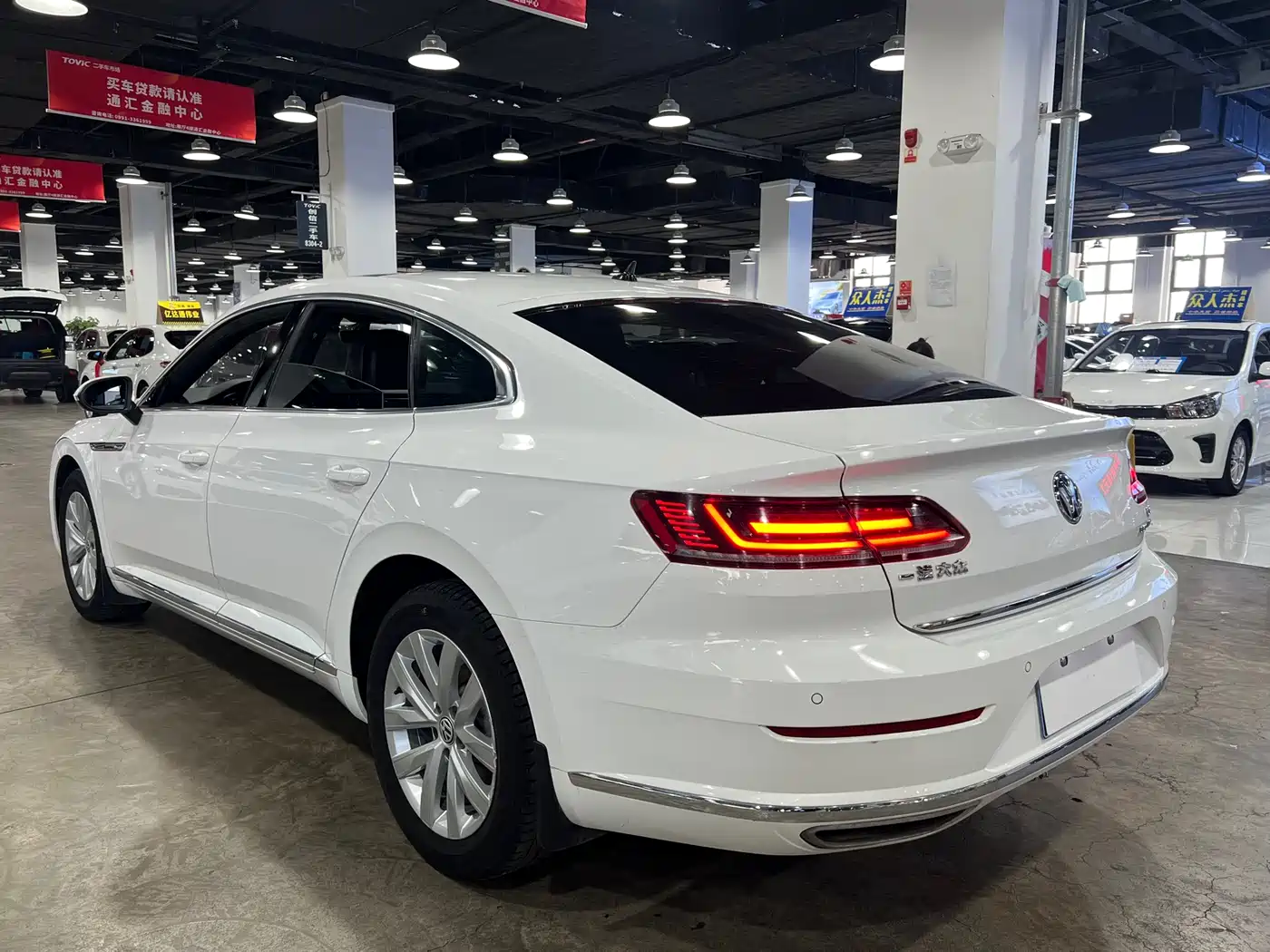 Volkswagen FAW-Volkswagen CC 2020 330TSI Elegance Version China VI фото 6