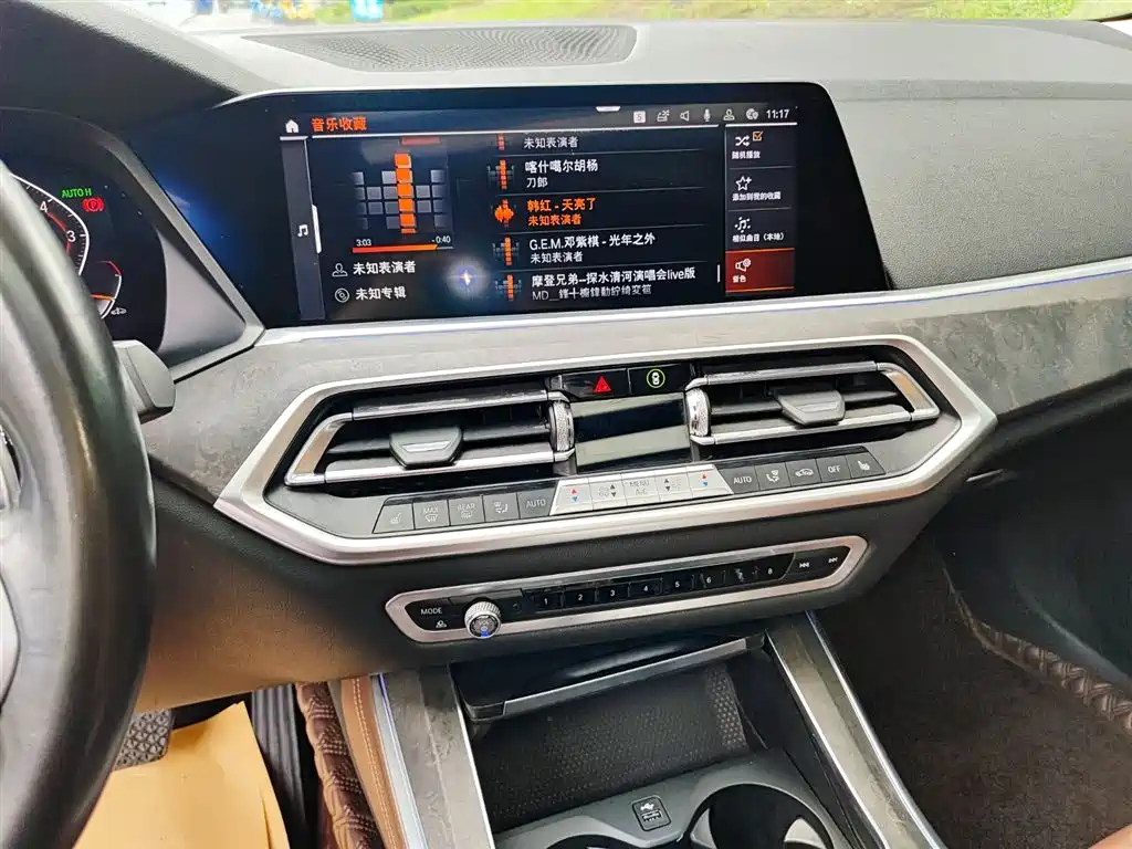 BMW X5 (Import) 2019 xDrive40i M Sport Package фото 11