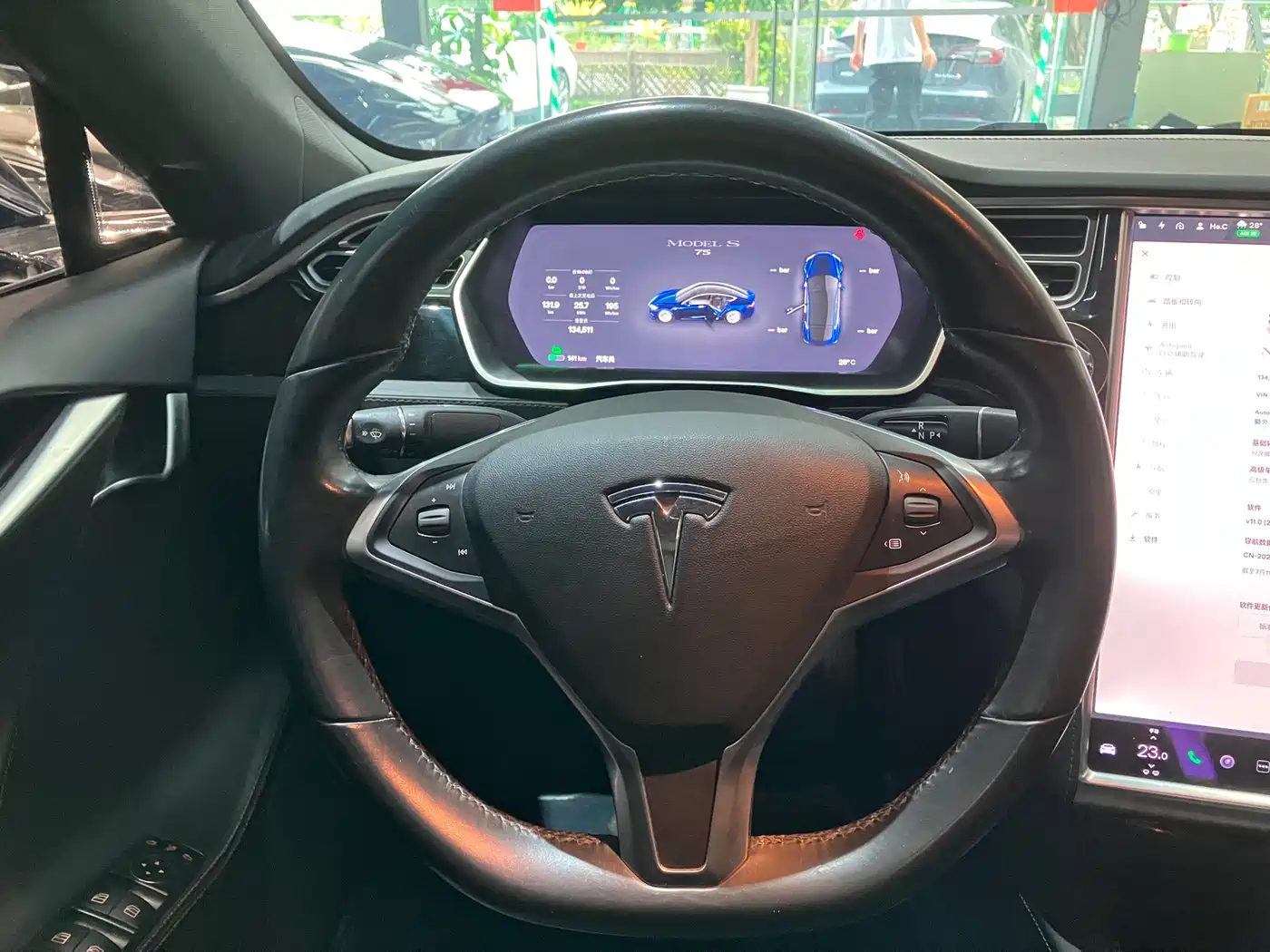 TESLA MODEL S