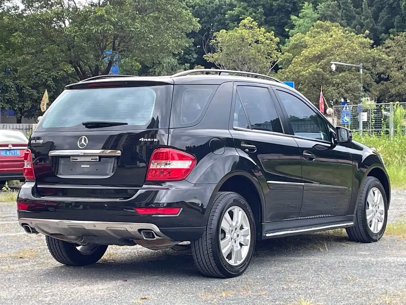 Mercedes-Benz M-Class 2010 ML 300 4MATIC фото 14