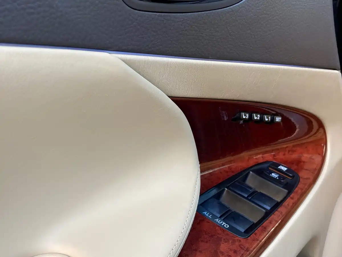 Lexus GS 2005 300 Standard фото 9