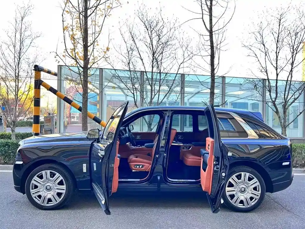 ROLLS-ROYCE CULLINAN