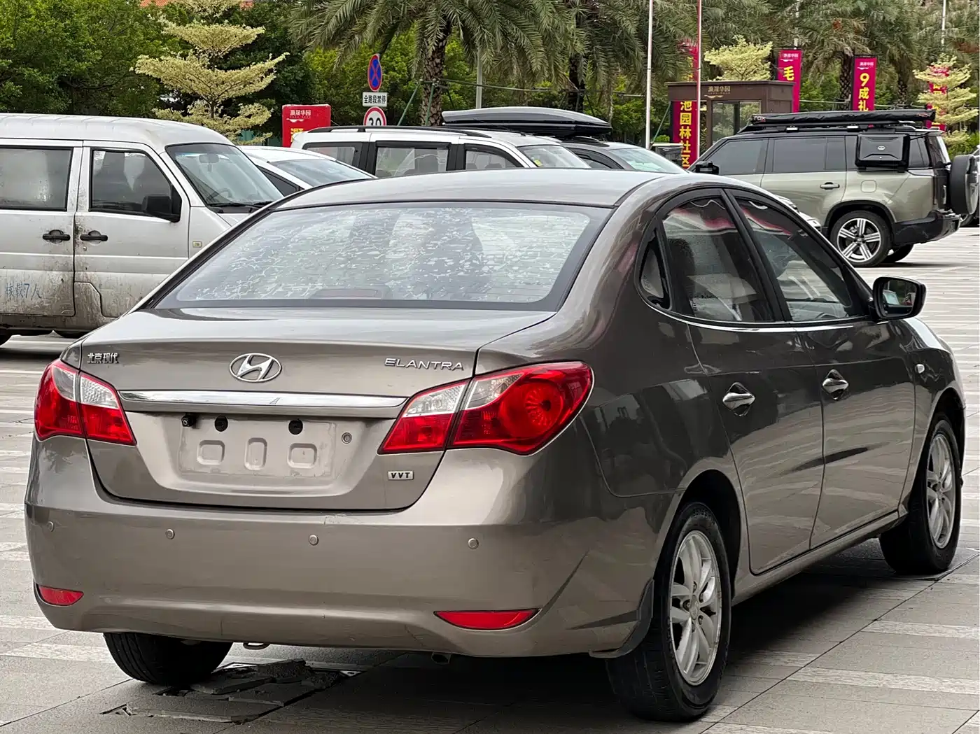 Hyundai Elantra 2011 1.6L Manual Comfort фото 8