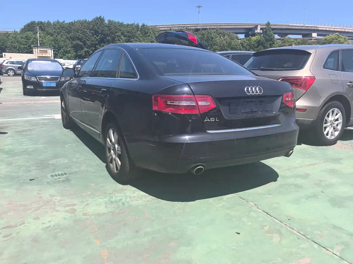 Audi A6L 2010 2.0 TFSI Automatic Standard фото 15