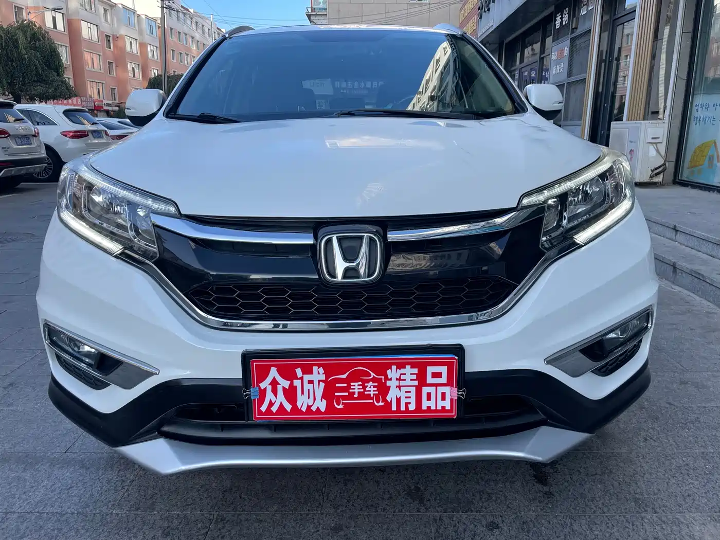 Фото 1 - Honda CR-V