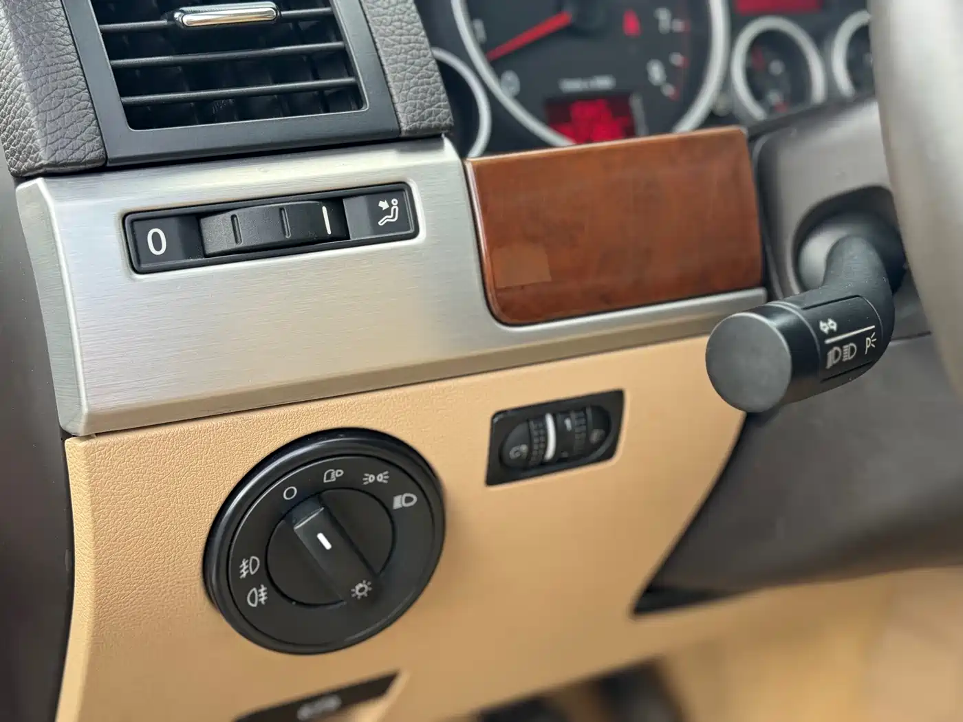 Volkswagen Touareg 2007 3.6L Standard Configuration фото 15