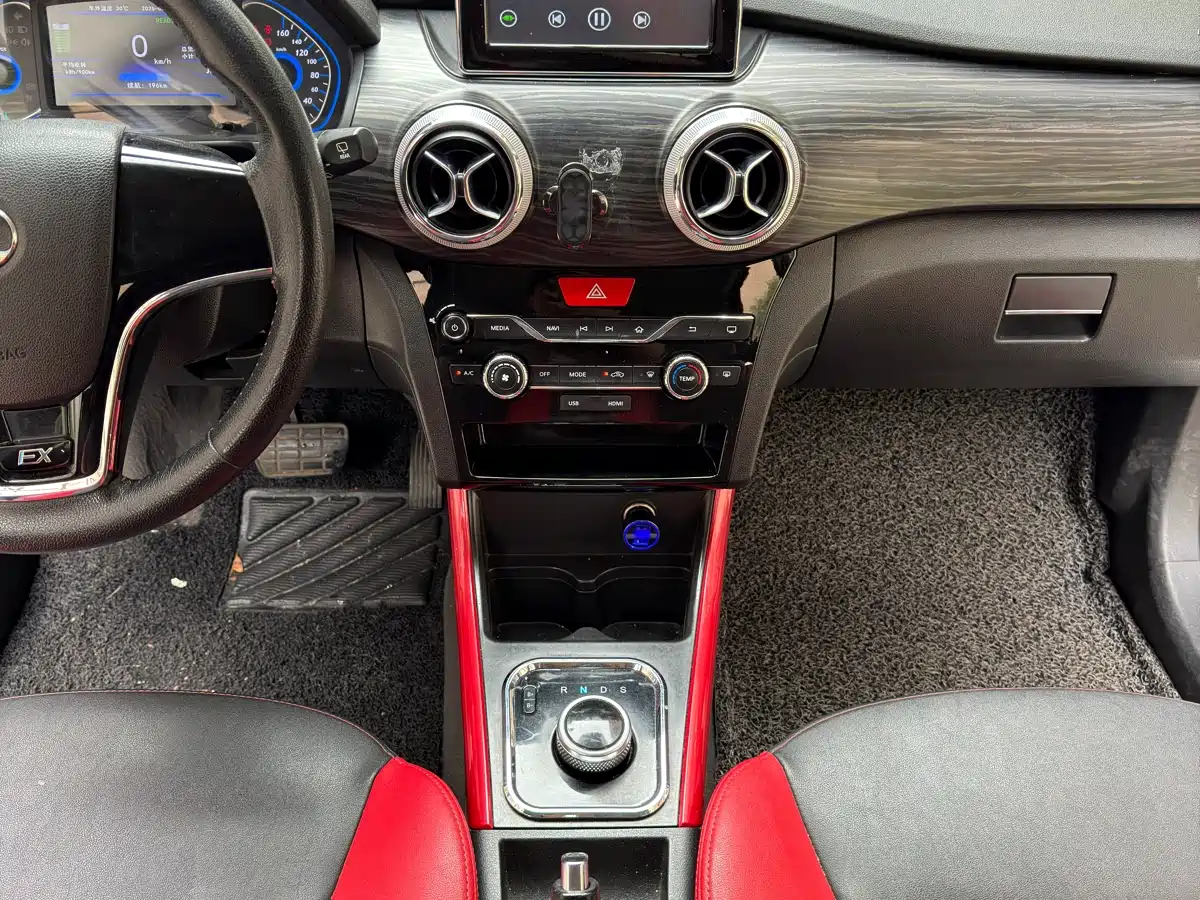 BAIC New Energy EX 2018 2018 EX360 New Trend Edition