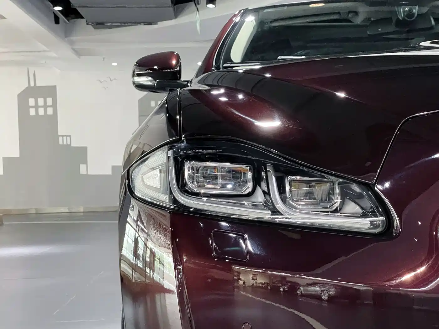 JAGUAR XJ