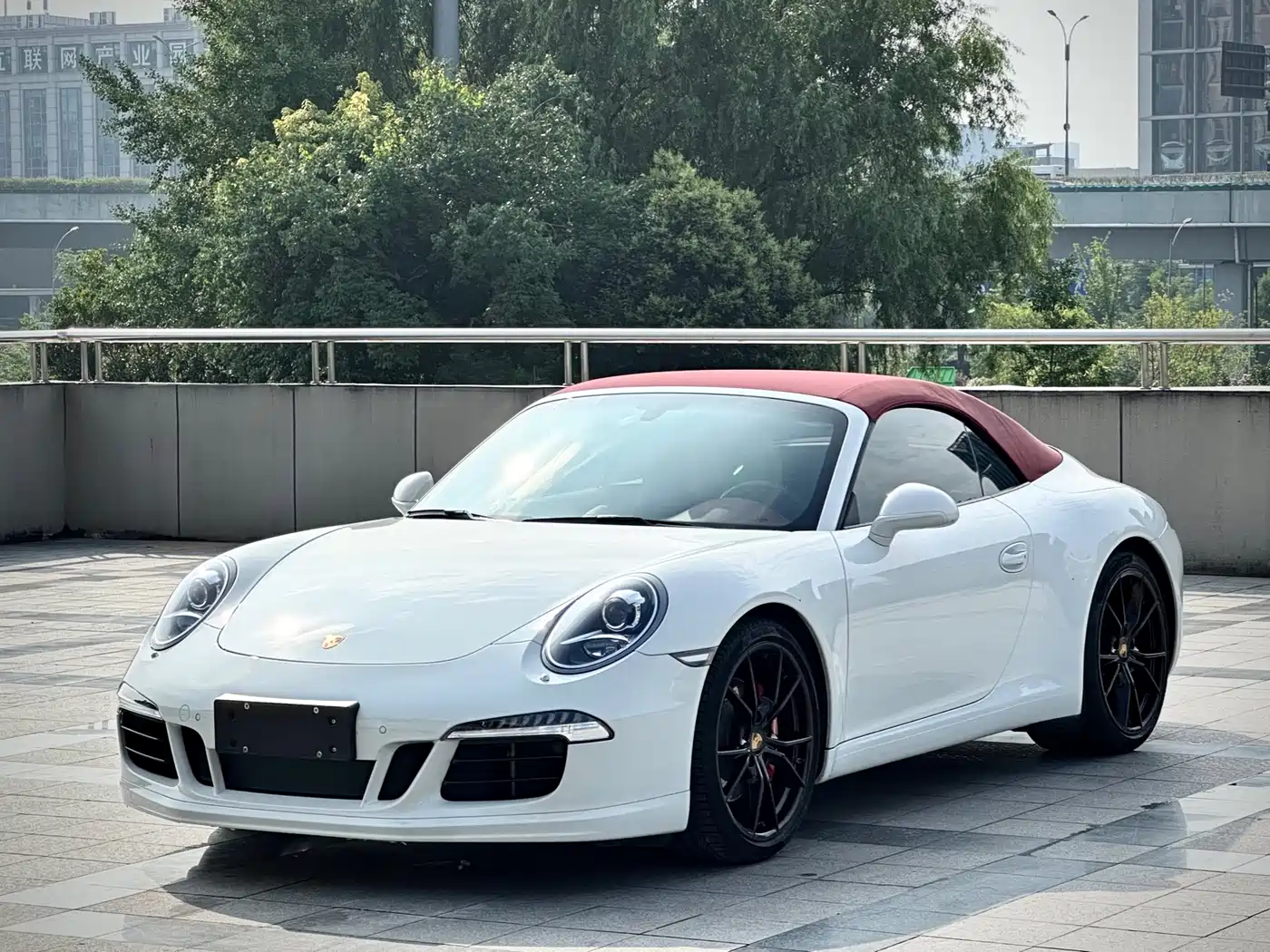 Porsche 911 2012 Carrera S Cabriolet 3.8L фото 3