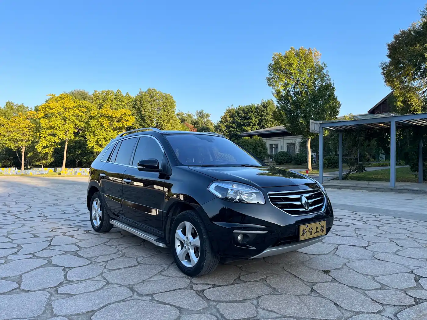 Renault Koleos (Import) 2013 2012 2.5L 4WD Comfort Navigation Edition