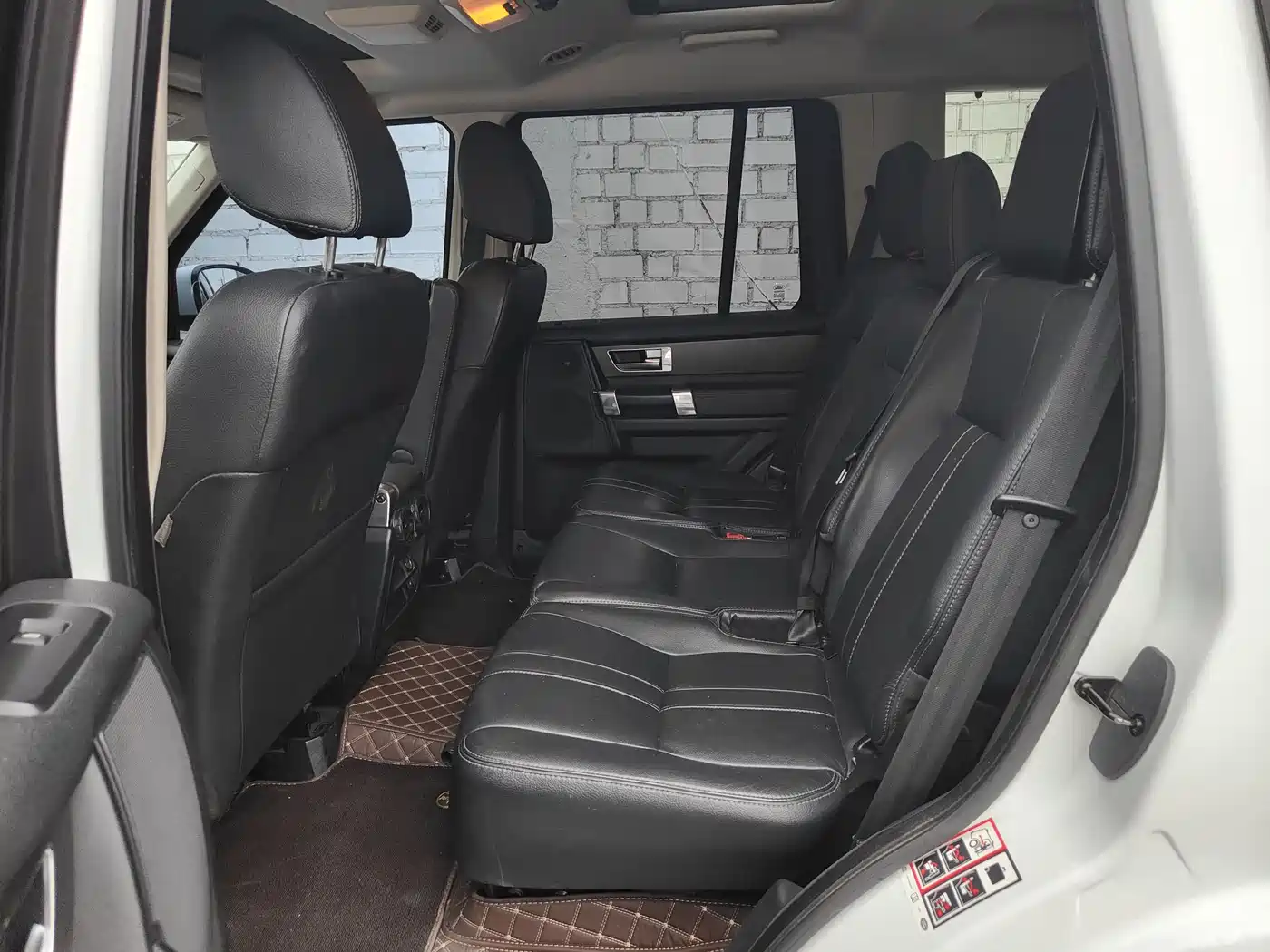 Land Rover Discovery 2016 3.0 SC V6 HSE фото 5
