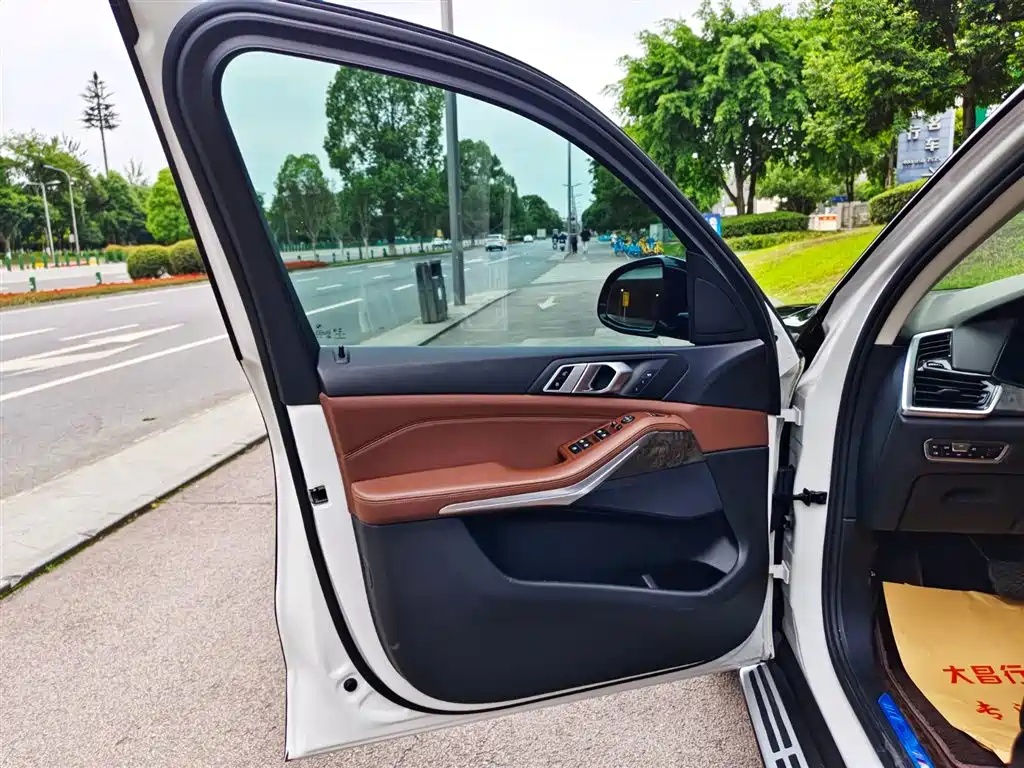 BMW X5 (Import) 2019 xDrive40i M Sport Package фото 6