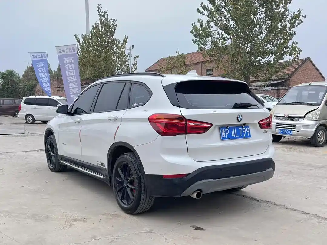 BMW X1 2018 sDrive18Li Fashion Model фото 4
