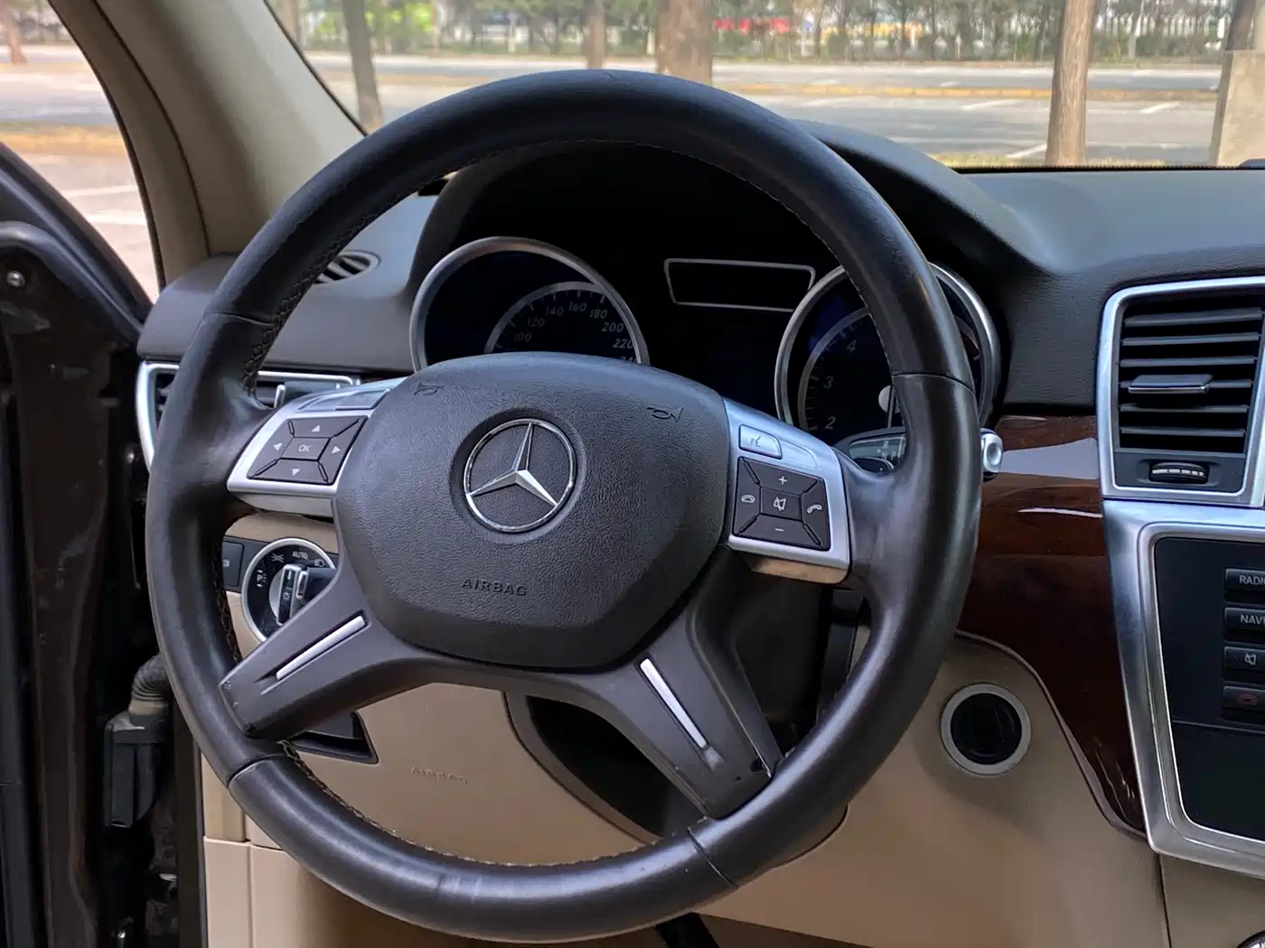 Mercedes-Benz M-Class 2012 Model ML 350 Dynamic фото 15