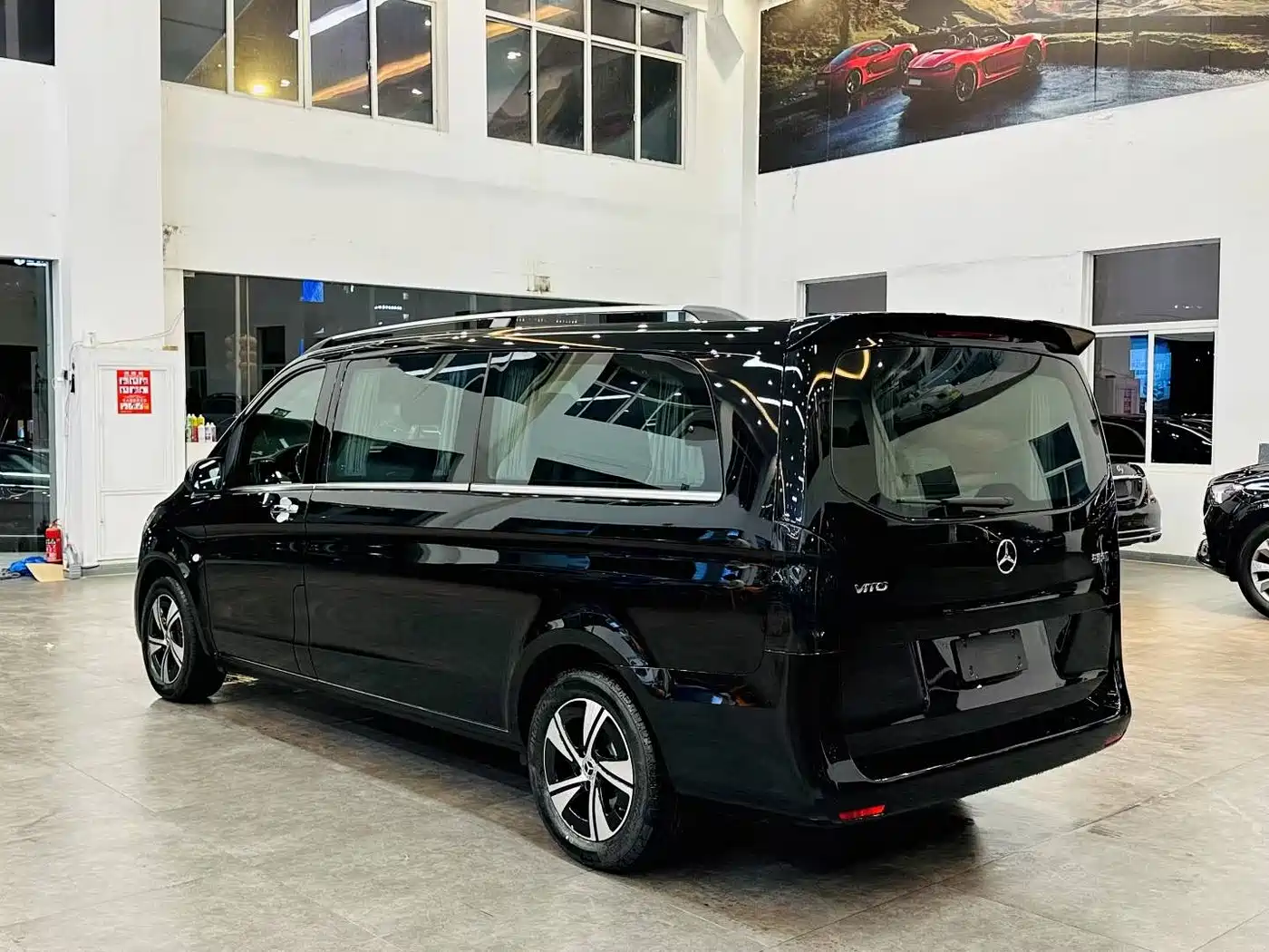 Mercedes-Benz Vito 2024 2.0T Elite Edition 7-Seater фото 4