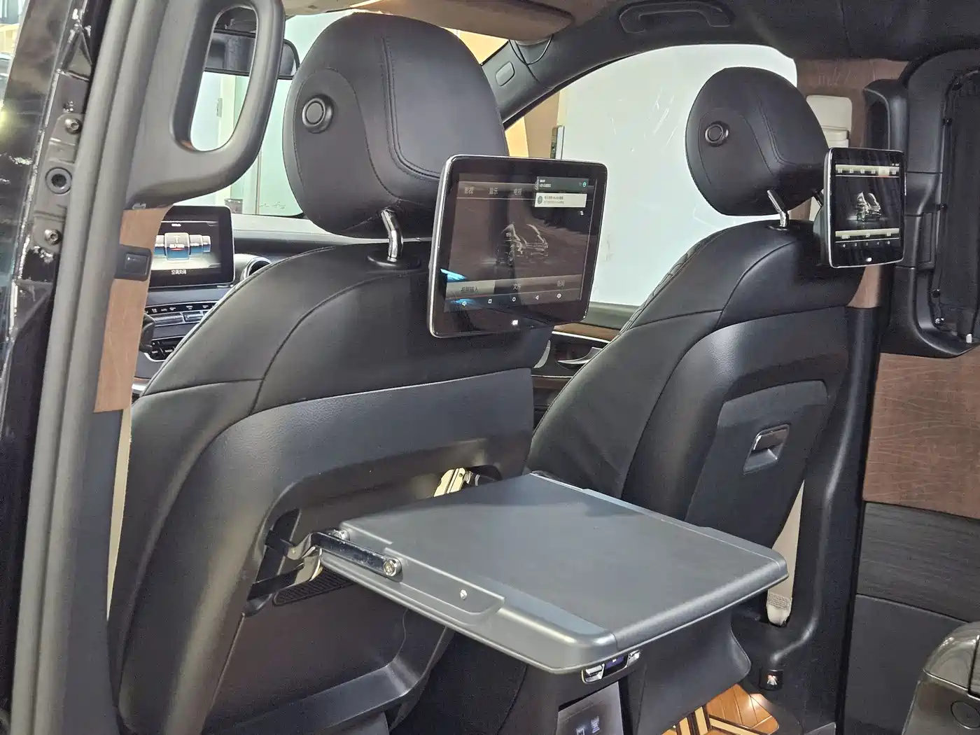 Mercedes-Benz V-Class 2018 V 260 L Premium Long Version China V фото 16
