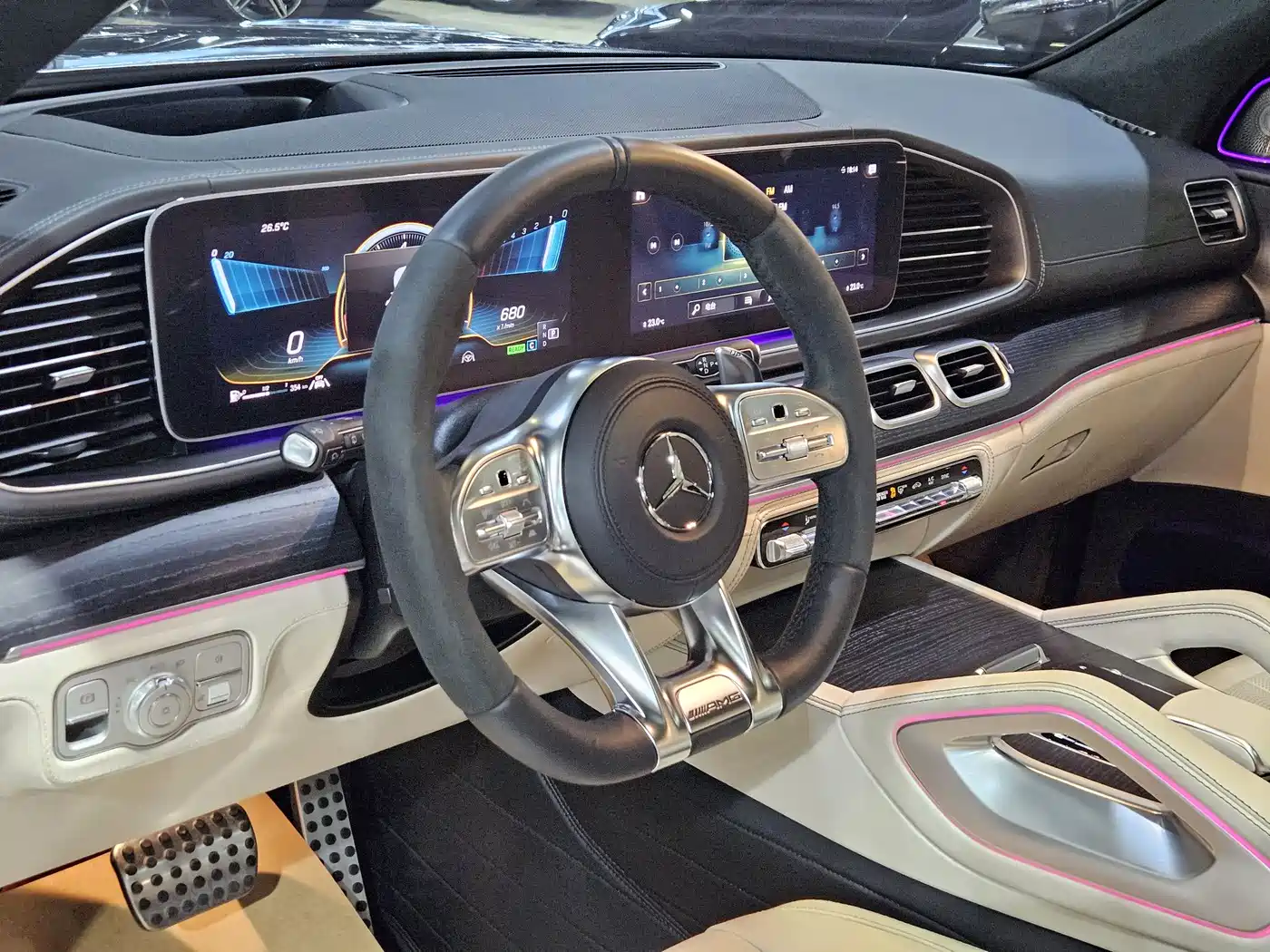 Mercedes-Benz GLS AMG 2024 AMG GLS 63 4MATIC+ фото 12