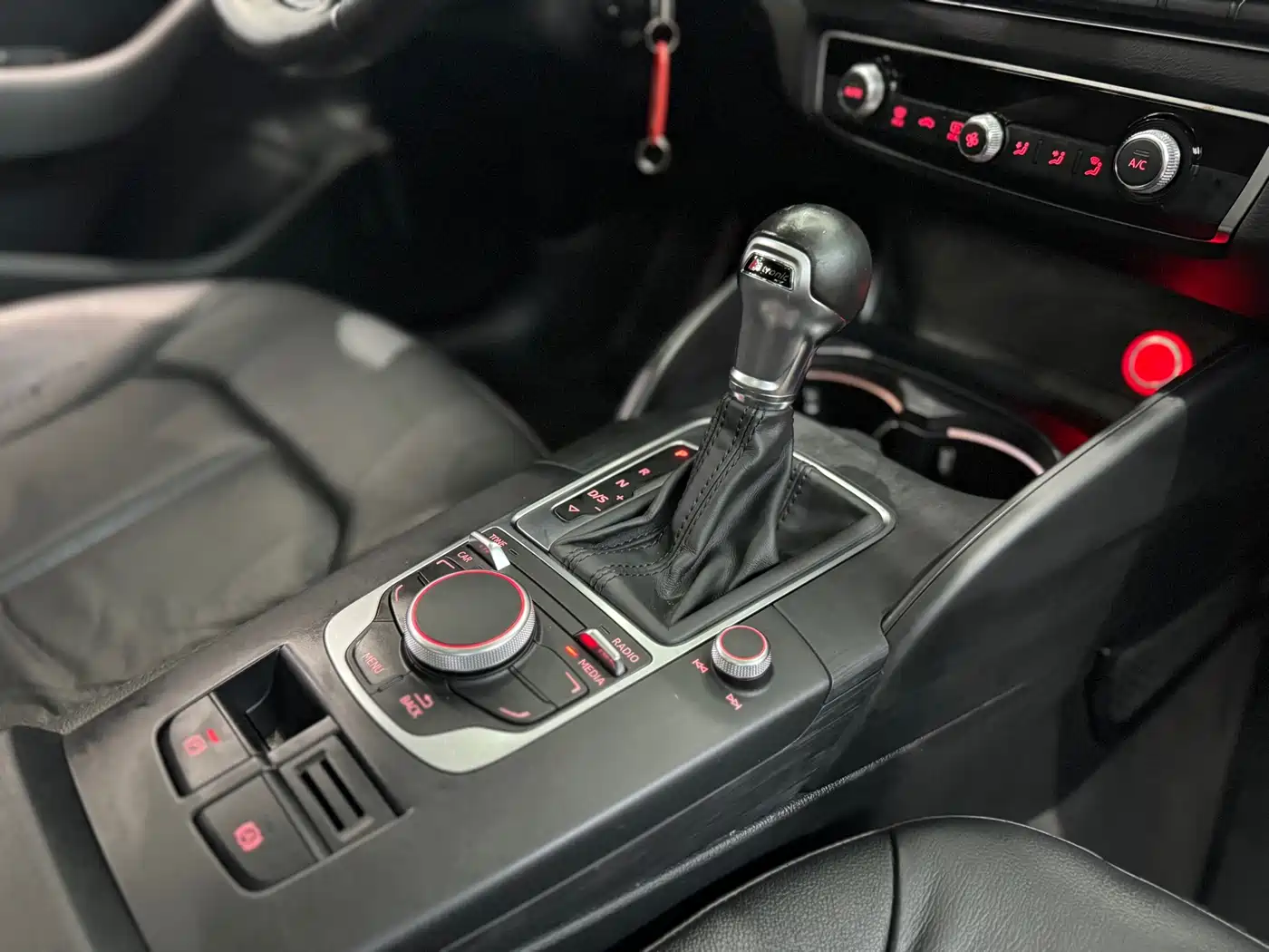Audi A3 2015 Sportback 35 TFSI Millionth Anniversary Comfort Enjoyment Type фото 34
