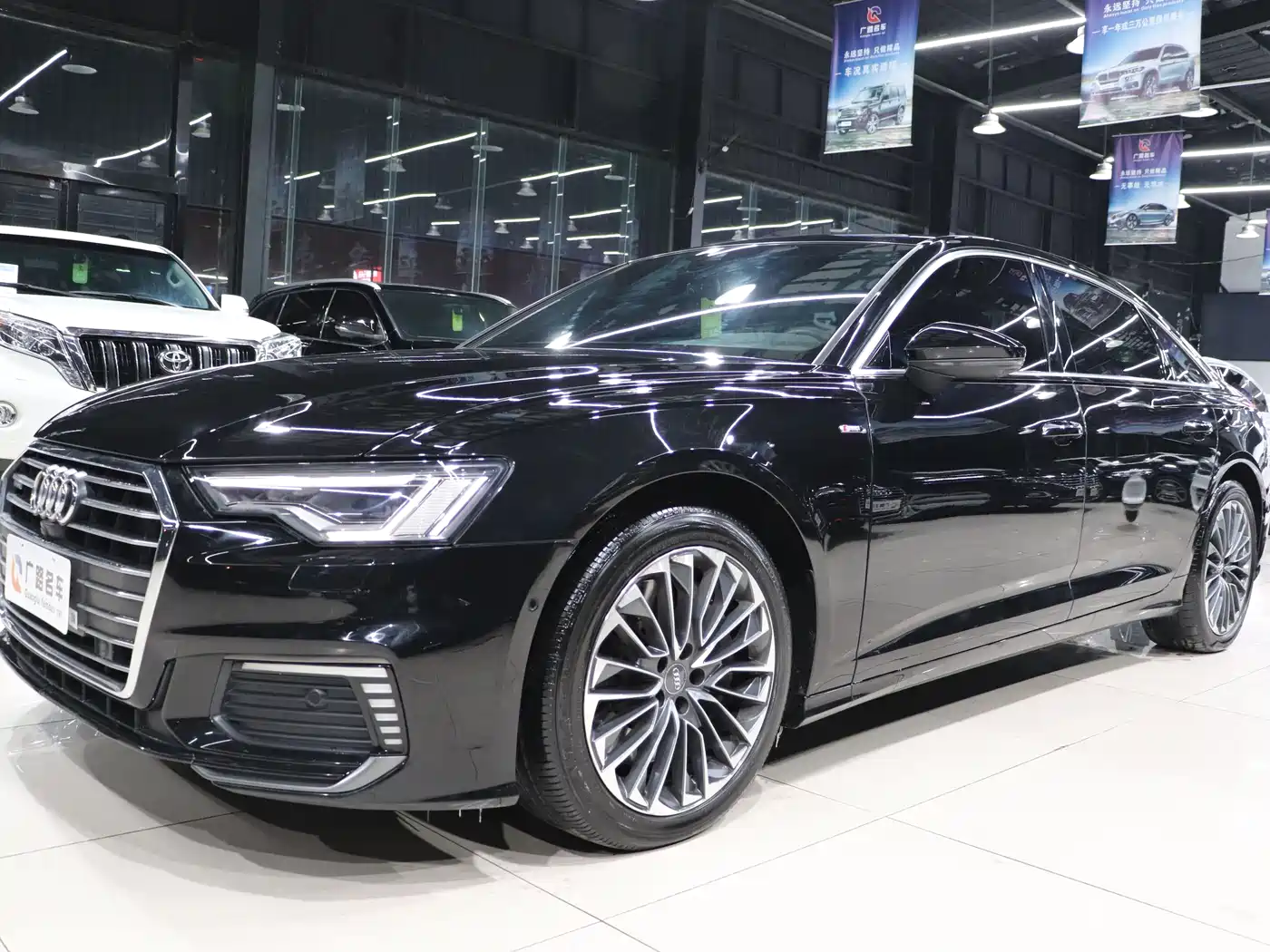 Audi A6L New Energy 2020 55 TFSI e quattro фото 2