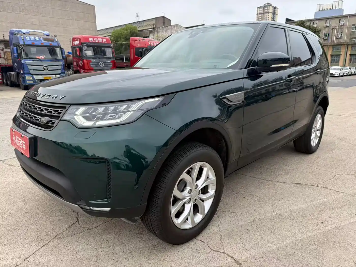 Land Rover Discovery 2017 3.0 SC V6 SE фото 2