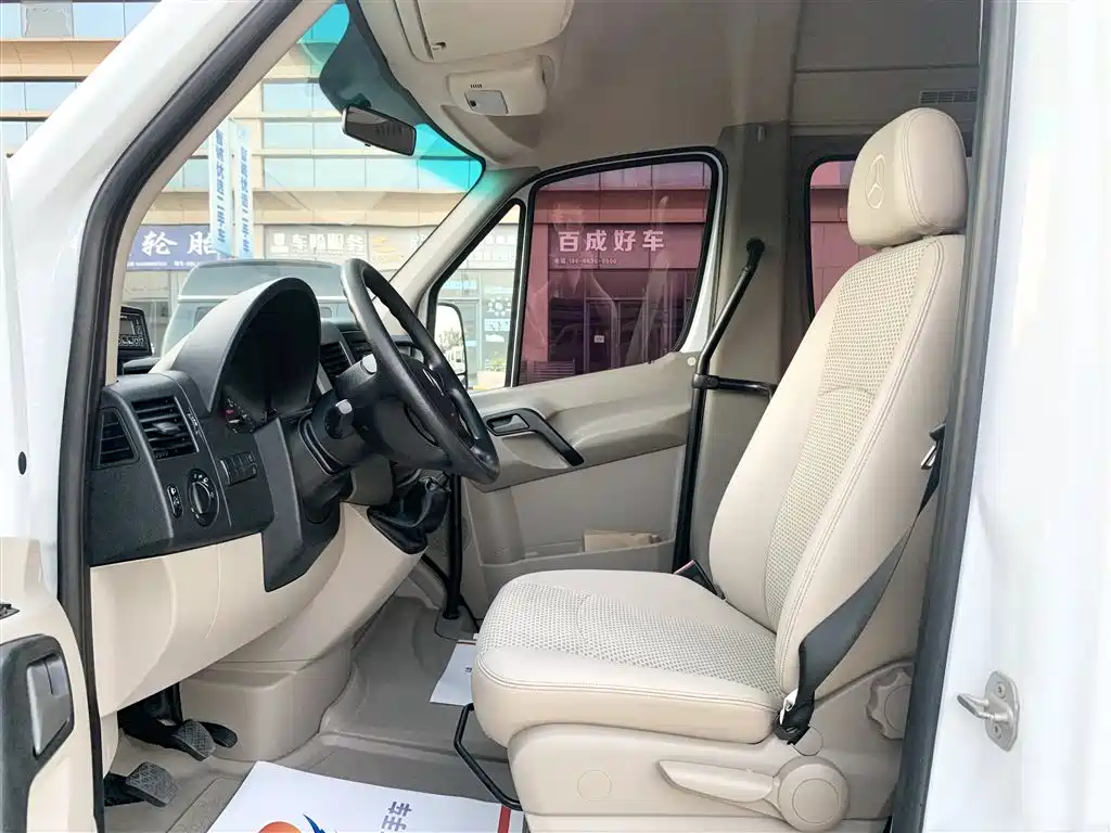 Mercedes-Benz Sprinter 2012 2.1T Jialu Long Wheelbase фото 4