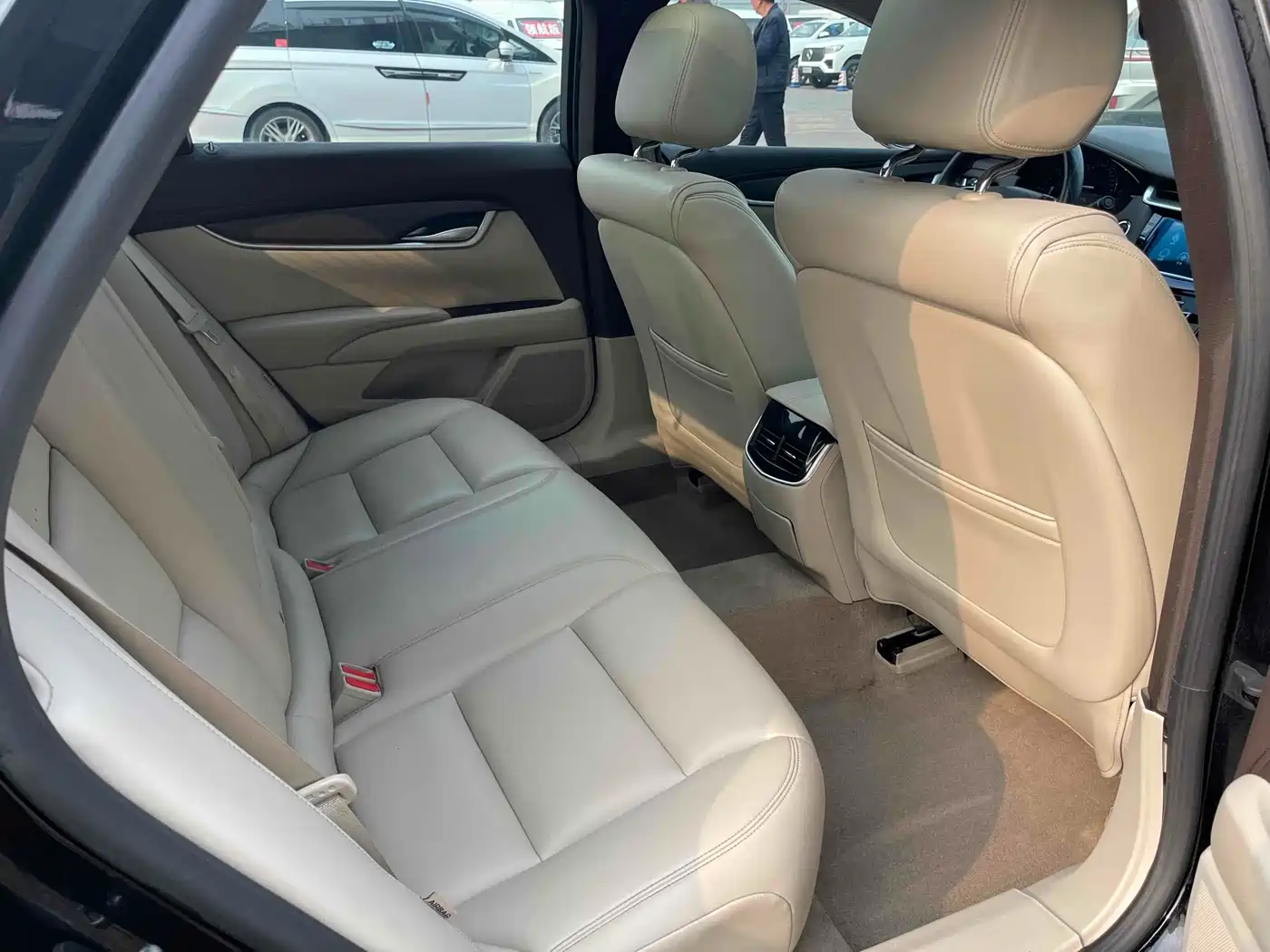 Cadillac XTS 2017 28T Technology фото 12