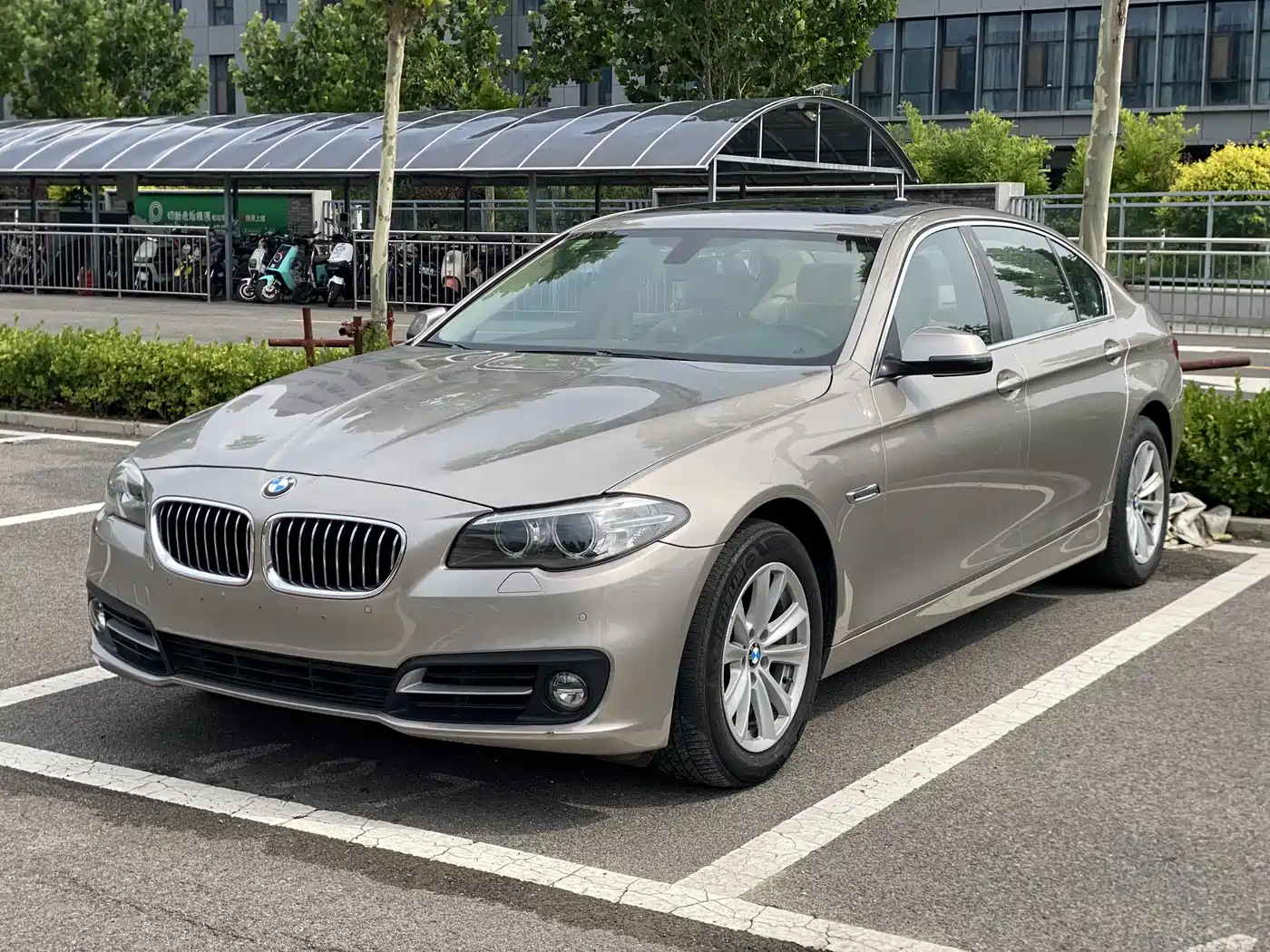 BMW 5 Series 2014 520Li Elegance