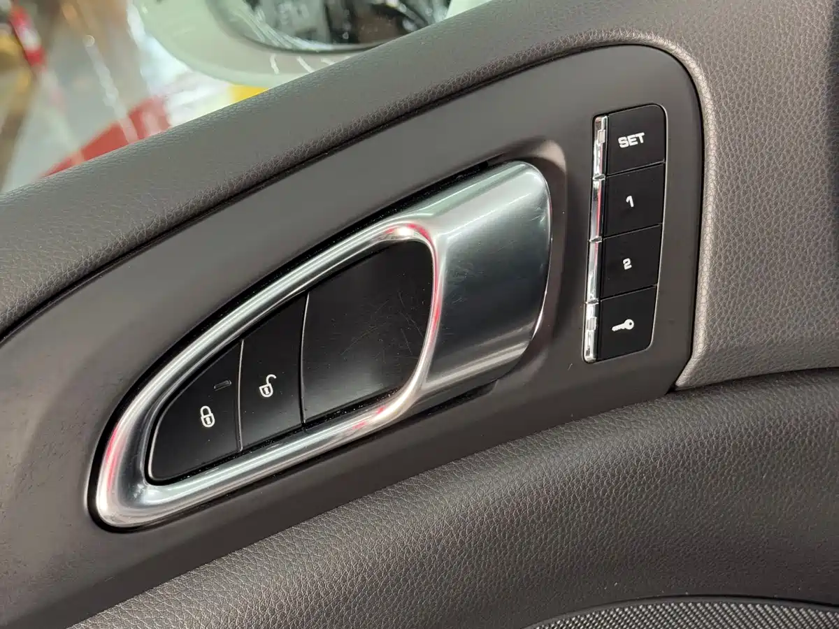 Porsche Cayenne 2015 Cayenne S 3.6T фото 24