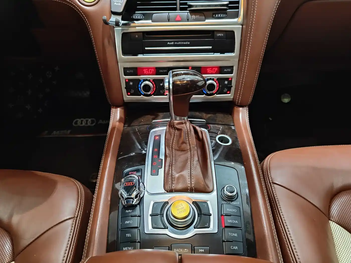 Audi Q7 2012 3.0 TFSI Exclusive (200kW) фото 11