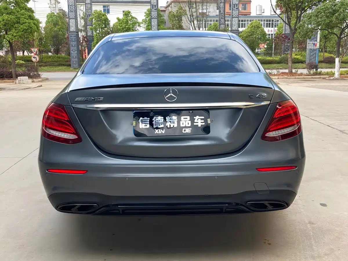 Mercedes-Benz E-Class AMG 2017 AMG E 43 4MATIC Special Edition фото 8